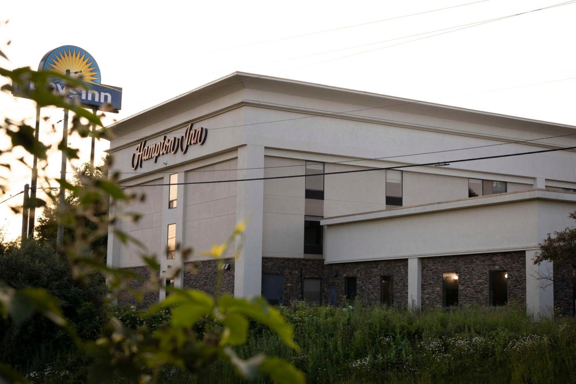 Hampton Inn Kent/Akron Area Exterior photo