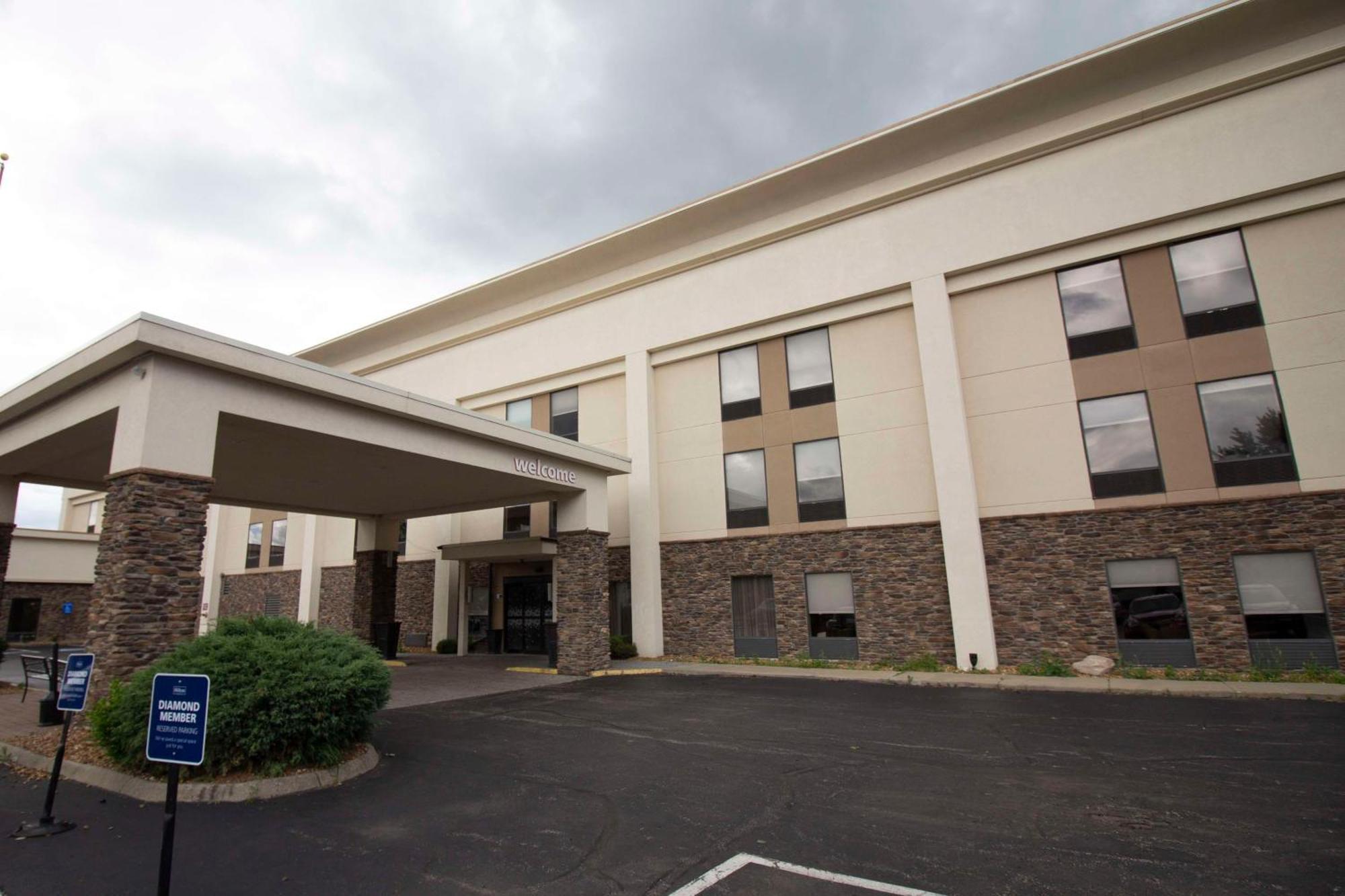 Hampton Inn Kent/Akron Area Exterior photo